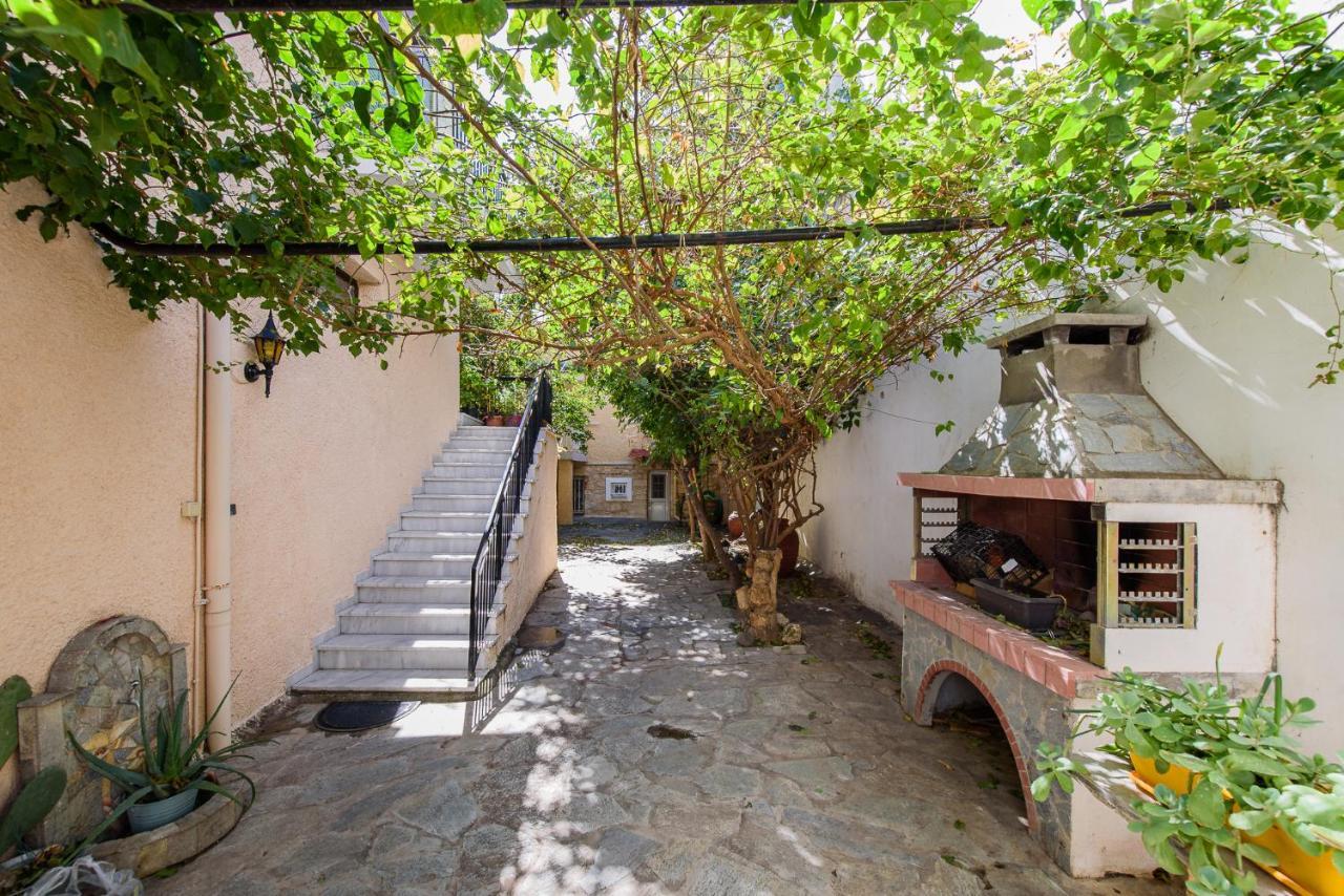 Aegina'S Flowers House Zewnętrze zdjęcie
